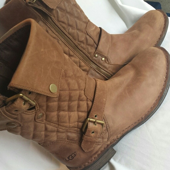 UGG Shoes - Brown Leather Ugg
