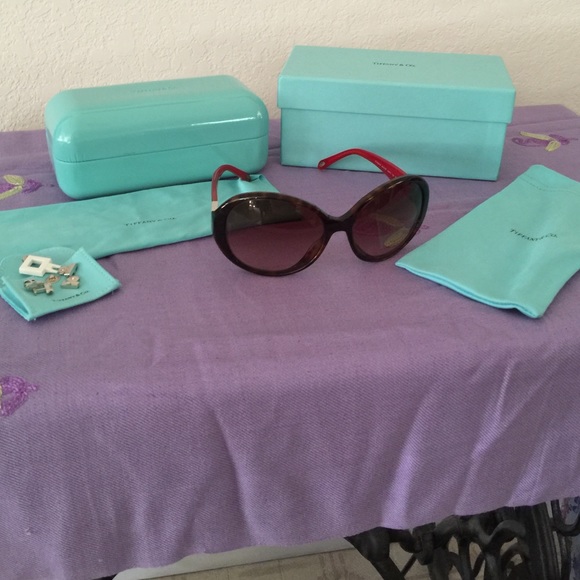 Tiffany & Co. Accessories - 🎁Tiffany Sunglasses