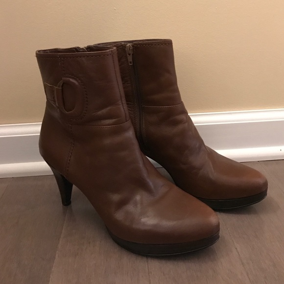 Nine West brown platform bootie.  Size 8.