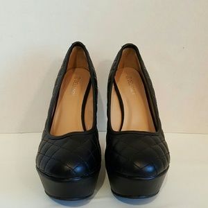 DELICACY TRENDY BLACK CAREER WEDGES SIZE 8.5