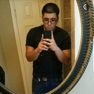 Meet your Posher, Luis