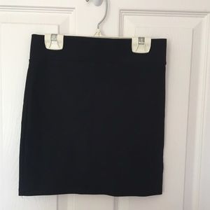 Black bodycon skirt