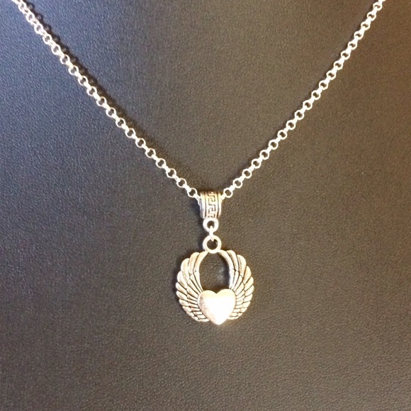 Angel heart silver necklace - Picture 2 of 4