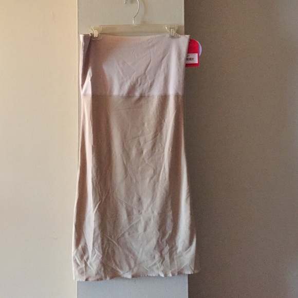 Spanx Hide & Sleek Strapless Full Slip