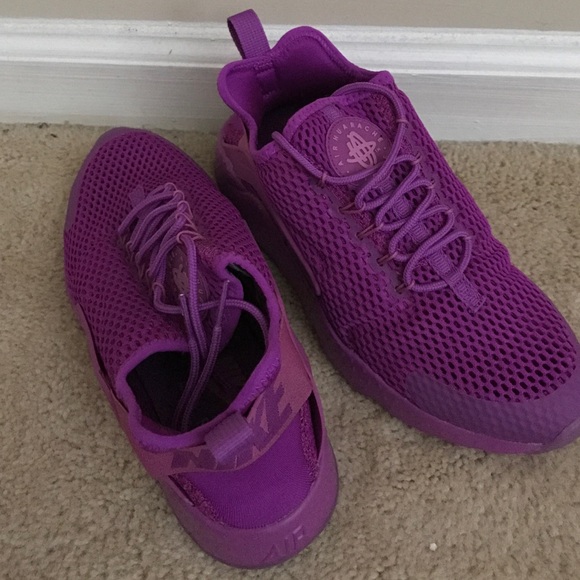 Nike Shoes - NEW NIKE Air Huraches Ultra Breathe