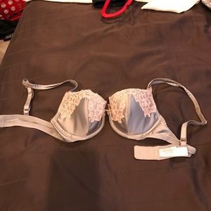 Victoria Secret Demi Bra - 34A