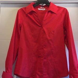 Like new red Calvin Klein dress shirt ❤️❤️❤️