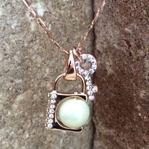 Charm Design | Pendant Necklace