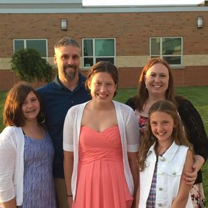 Meet your Posher, Courtney