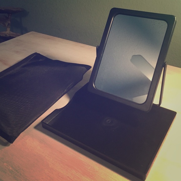 Folding Tavel Mirror