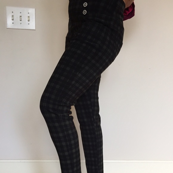 Checkered stretchy pants