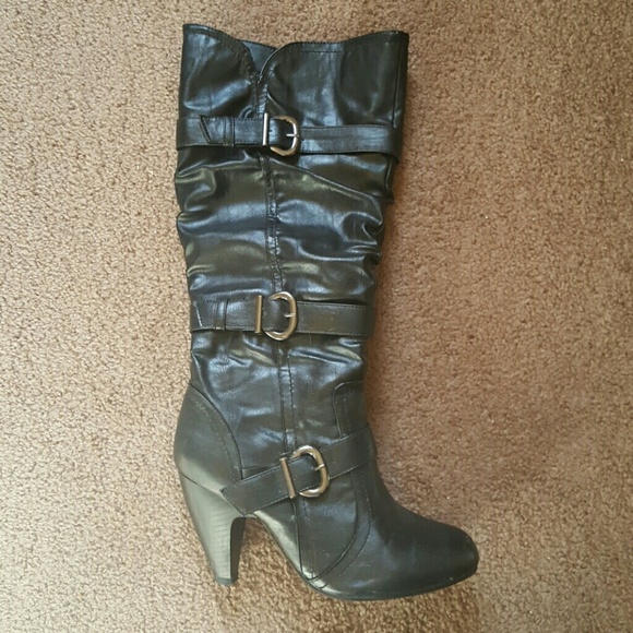 black heeled boots with buckles