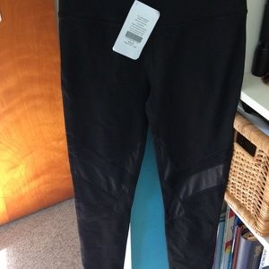 NEVER WORN NEW WITH TAGS LEGGINGS