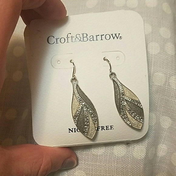 Pendent Necklace with matching earrings - Picture 3 of 3