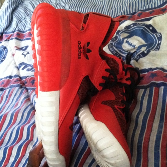 Adidas - Picture 2 of 3