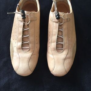 Paul Green athletic shoe