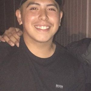 Meet your Posher, Cesar