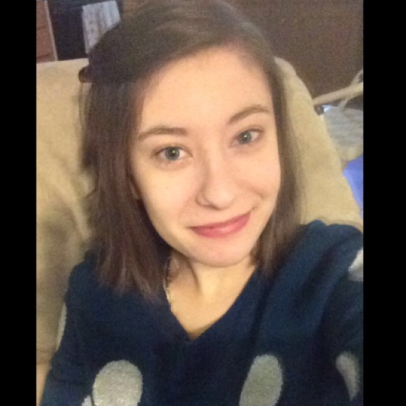 Meet your Posher, Ali - Picture 1 of 1