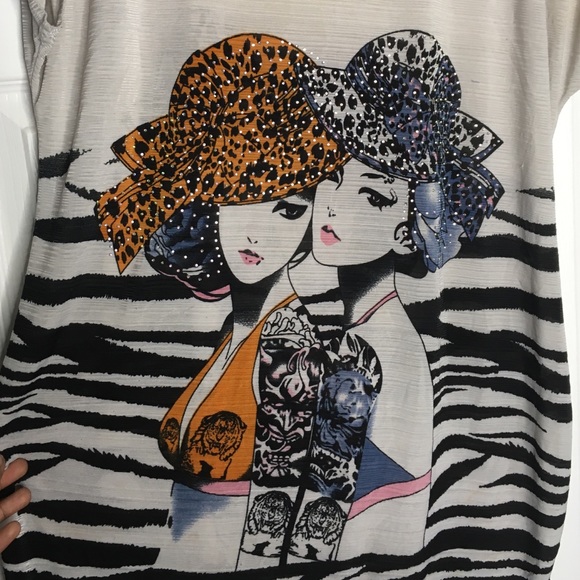 Large t-shirt. - Picture 2 of 3