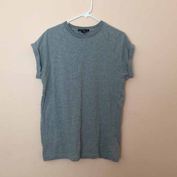 Plain gray tee