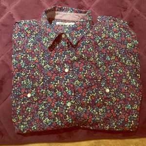 Old navy floral button down shirt