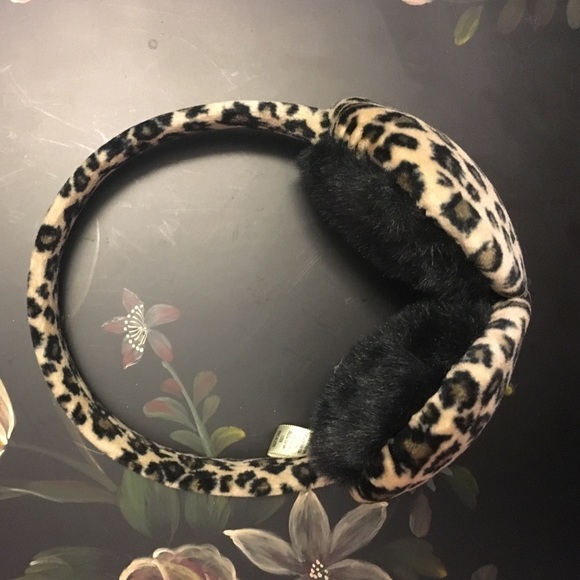 Cheetah earmuffs!
