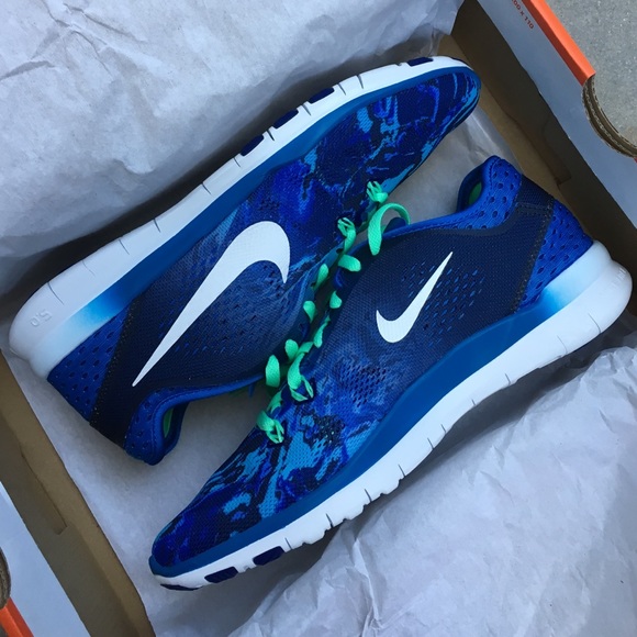 LAST LAIR! NWB 🎁 NIKE FREE TR FIT WOMENS SIZES - Picture 2 of 4