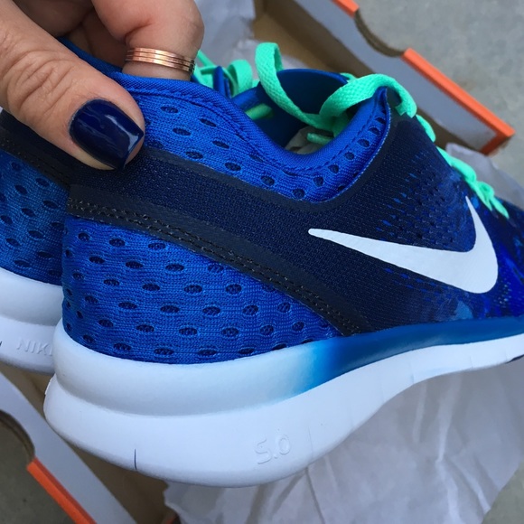 LAST LAIR! NWB 🎁 NIKE FREE TR FIT WOMENS SIZES - Picture 3 of 4