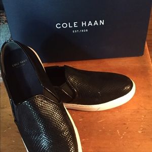 slip on sneaker - black snake. Brand new.