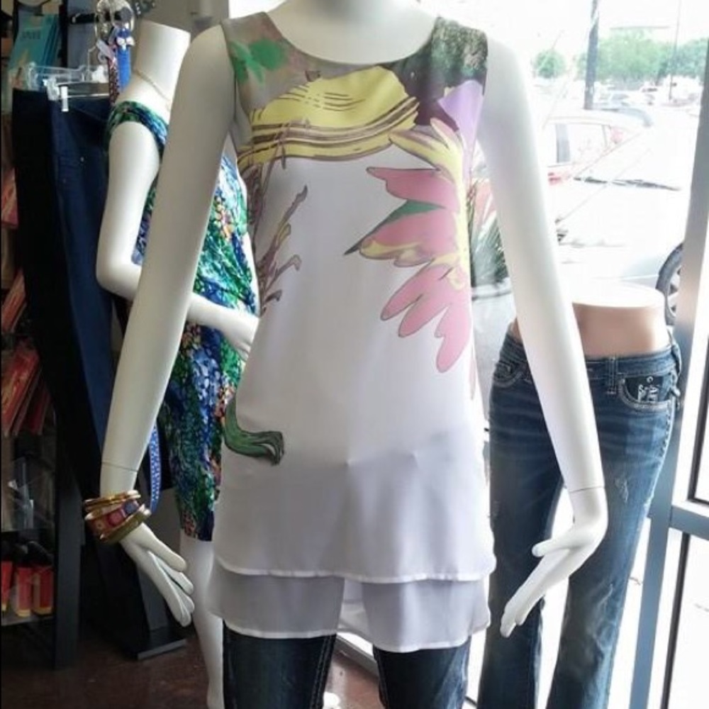 Sao Paulo top sleeveless size 36