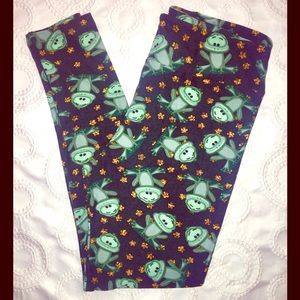 NEW HTF Lularoe Frog Leggings 🐸