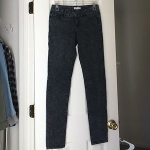 Skinny jeans