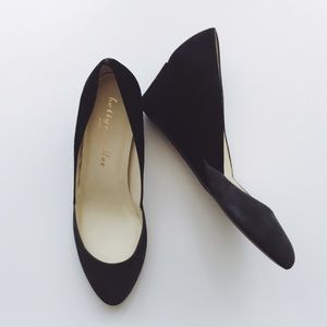 Bettye Muller Wedges *NEVER WORN*