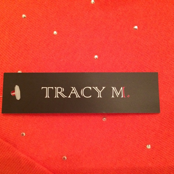 Donated Tracy M Orange Sweater - Picture 3 of 4