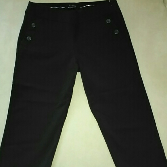 Capri pants