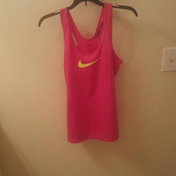 Nike Workout Tank (WORN ONCE)