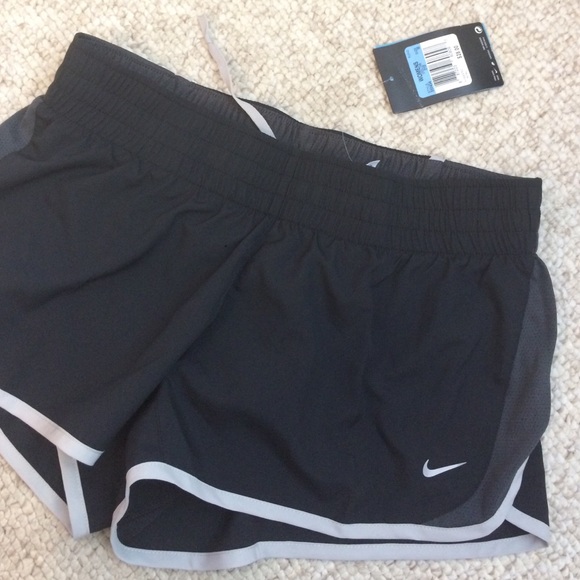 Girls dri-fit Nike shorts NWT