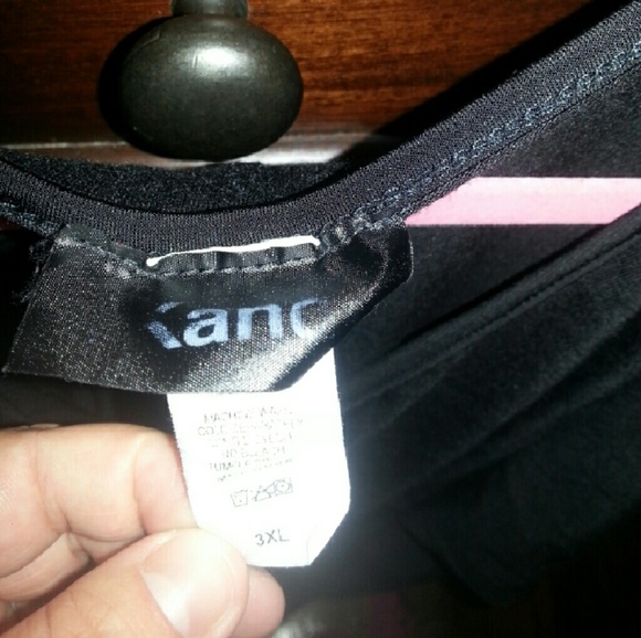 Open shoulder top - Picture 3 of 3