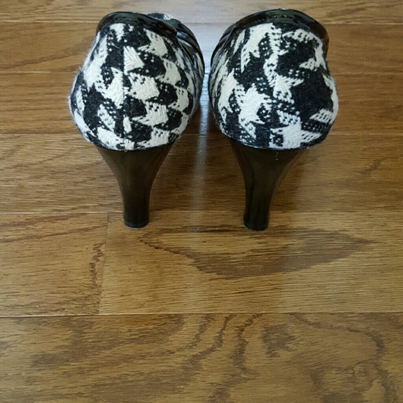 Madden Girl Pumps - Picture 3 of 4