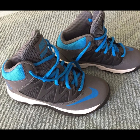 Nike Air Max Sttuter Step.