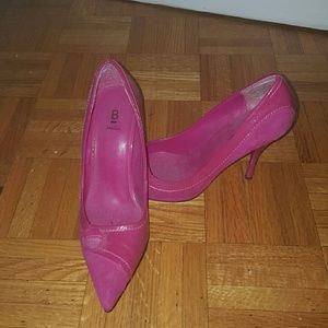 Hot Pink pumps