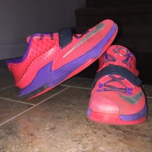 Kd7 hyper punch size 4.5Y