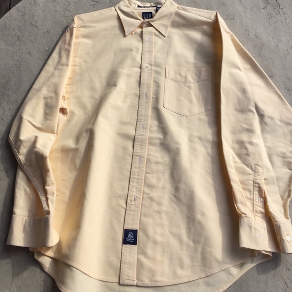 GAP Yellow Button Up Dress Shirt - Picture 1 of 3