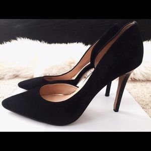 Jessica Simpson Black Suede Pumps