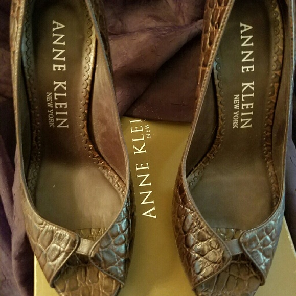 Anne klein - Picture 2 of 3