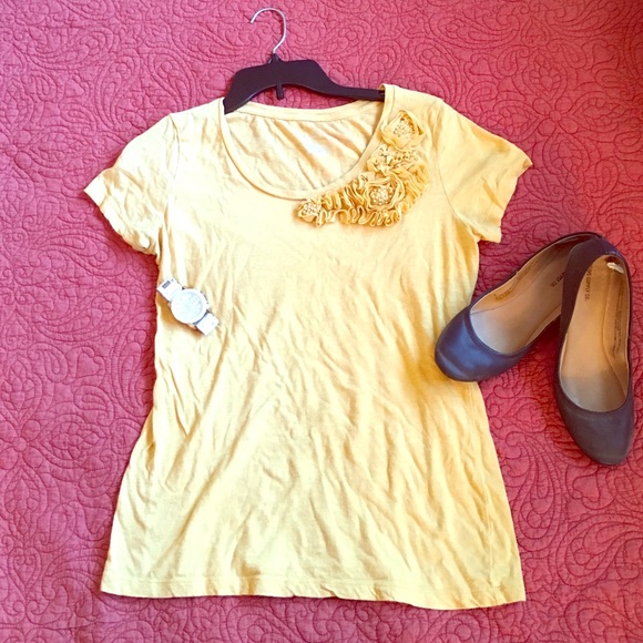 Short sleeved shirt