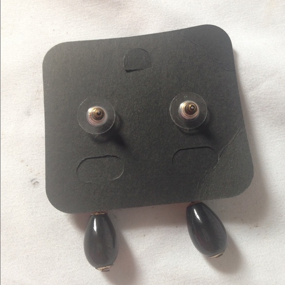 Birds gold tone Rhinestone Earrings - Picture 3 of 4