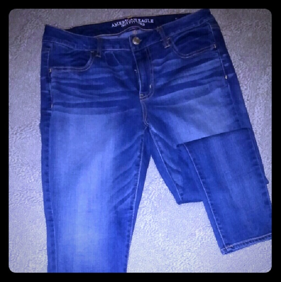 American Eagle *super stretch & skinny*