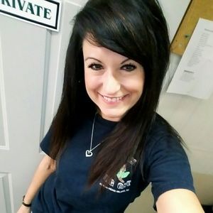 Meet your Posher, Andrea