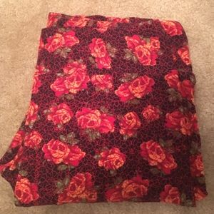 LuLaRoe tall & curvy